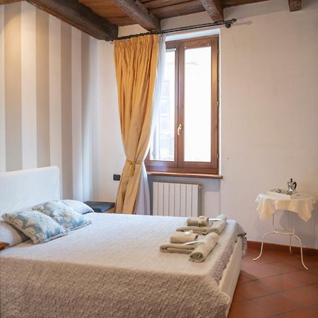Ai Piedi Del Castello / 4Pl / Apt. Full เวโรนา ภายนอก รูปภาพ