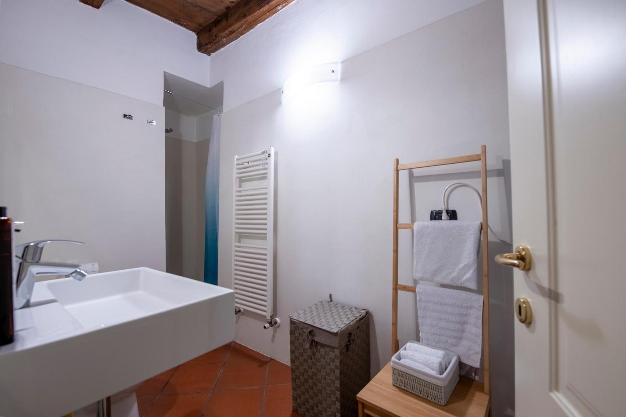 Ai Piedi Del Castello / 4Pl / Apt. Full เวโรนา ภายนอก รูปภาพ